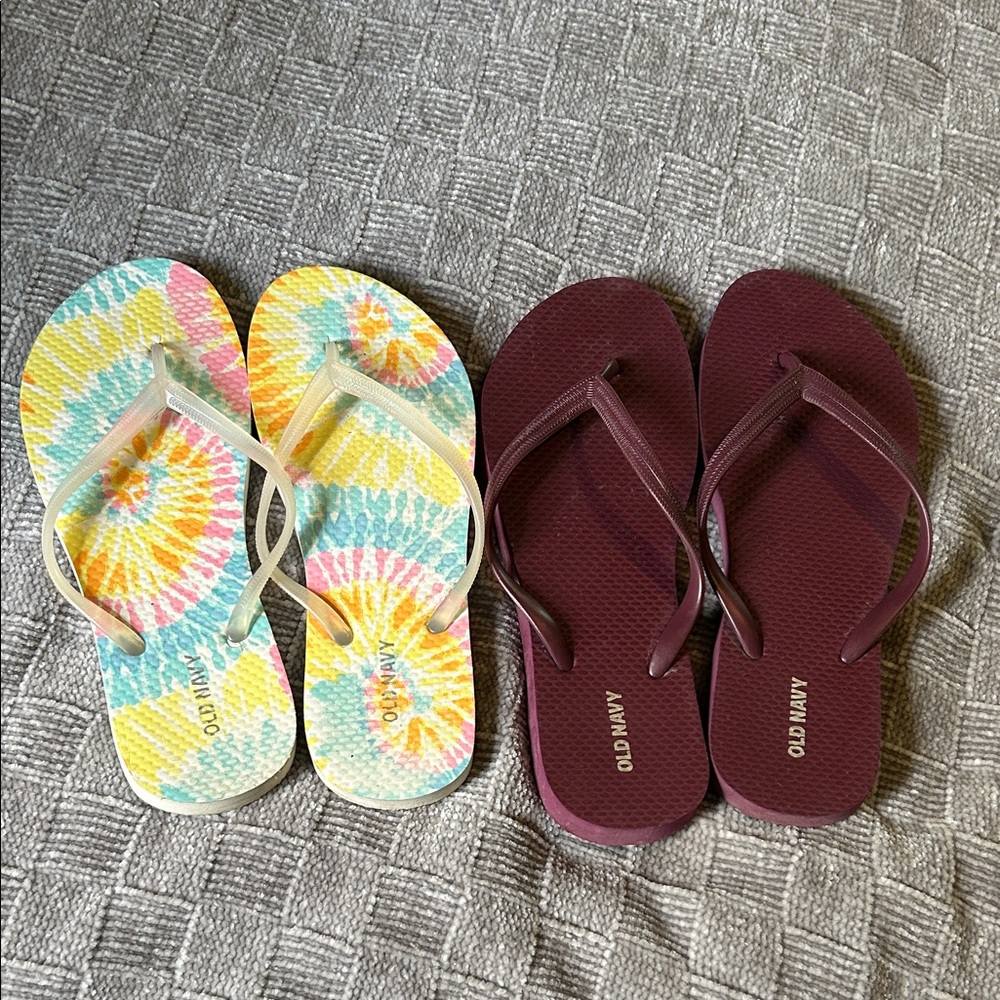 Old Navy Multicolor Tie-Dye and Burgundy Flip Flops